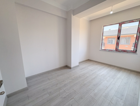 Kumbağ Lüks Havuzlu Yonca Evleri Sitesinde Satılık 2+1 Daireler