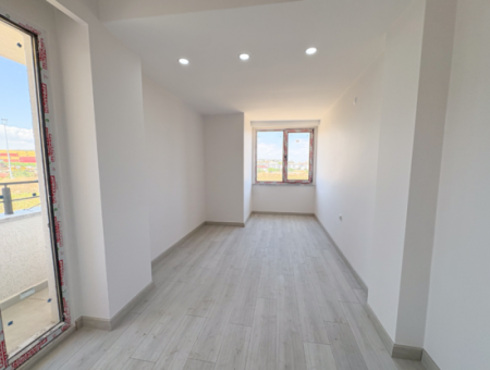 Kumbağ Lüks Havuzlu Yonca Evleri Sitesinde Satılık 2+1 Daireler