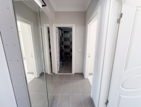 Aquaparklı Havuzlu Ve Denize Yakın Sitede Satılık 2+1 Daire