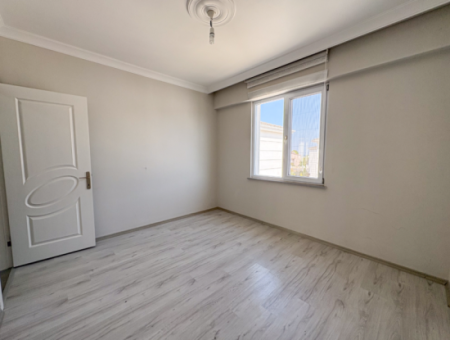 Aquaparklı Havuzlu Ve Denize Yakın Sitede Satılık 2+1 Daire
