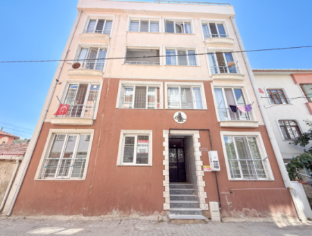 Kumbağ Merkezi Konumda Geniş İskanlı 2+1 Satılık Daire
