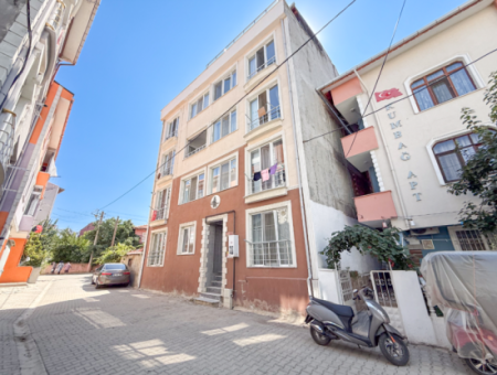Kumbağ Merkezi Konumda Geniş İskanlı 2+1 Satılık Daire