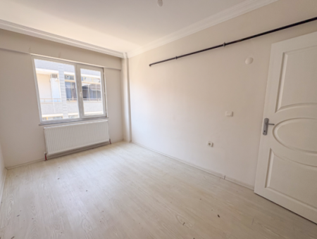 Kumbağ Merkezi Konumda Geniş İskanlı 2+1 Satılık Daire