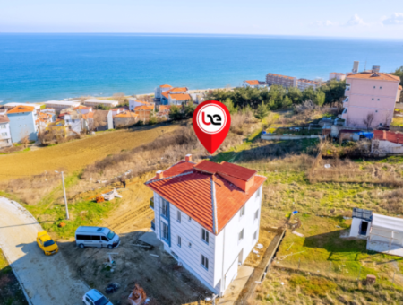 Kumbağ'da Panoramik Deniz Manzaralı İskanlı Satılık 1+1 Daire