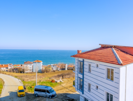 Kumbağ'da Panoramik Deniz Manzaralı İskanlı Satılık 1+1 Daire