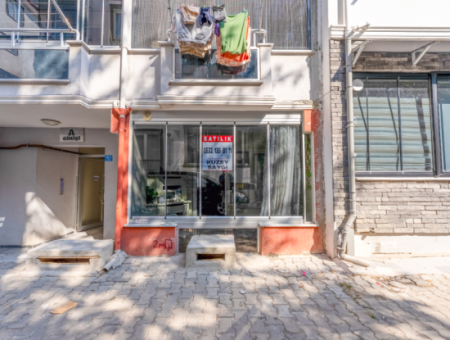 Kumbağ'da Merkezi Konumda Denize Yakın Satılık 2+1 Geniş Daire
