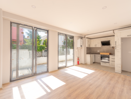 Değirmenaltı Mh Denize Sıfır Kiralık Bahçe Kat Lüks 2+1 Daireler