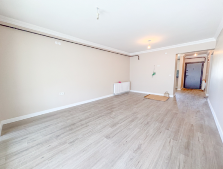 Kumbağ'da Denize Sıfır Havuzlu Sitede Satılık Ferah 2+1 Daire