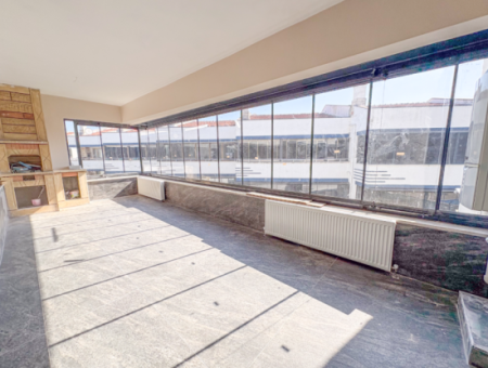 Kumbağ'da Denize Sıfır Havuzlu Sitede Satılık Ferah 2+1 Daire