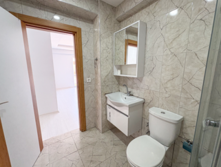Kumbağ Pazar Sokağına Yakın Yeni Binada Satılık Geniş 2+1 Daire