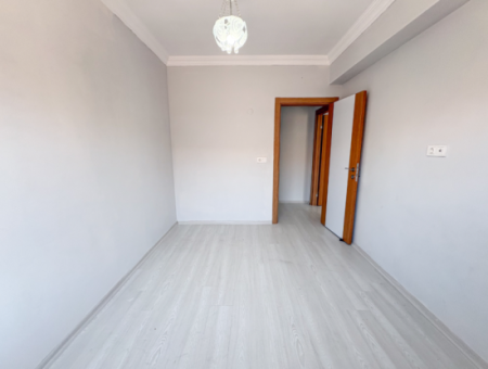 Kumbağ Pazar Sokağına Yakın Yeni Binada Satılık Geniş 2+1 Daire