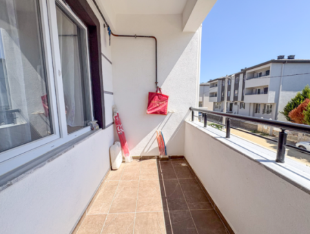 Kumbağ'da Yeni Binada Caddeye Yakın Eşyasız Kiralık 1+1 Daire