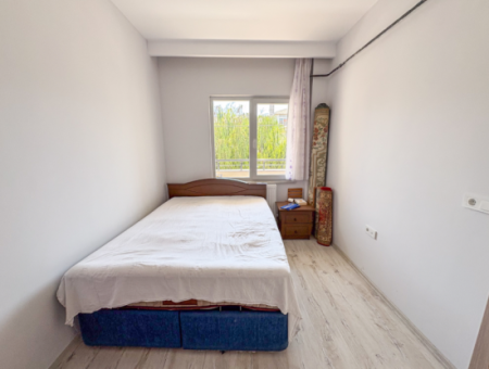 Kumbağ'da Yeni Binada Caddeye Yakın Eşyasız Kiralık 1+1 Daire