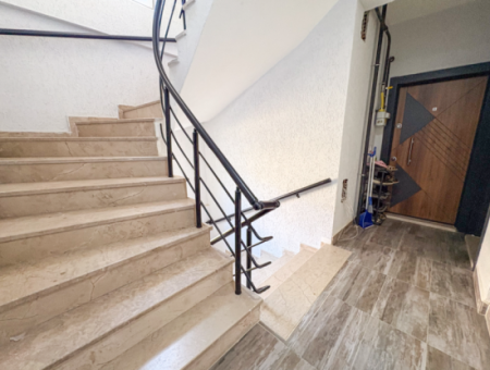 Kumbağ'da Yeni Binada Caddeye Yakın Eşyasız Kiralık 1+1 Daire