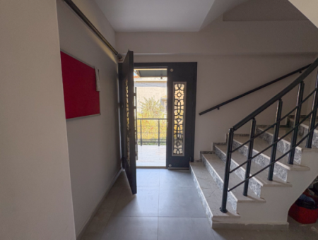 Kumbağ'da Park Karşısında Kiralık Eşyalı Lüks 2+1 Daire