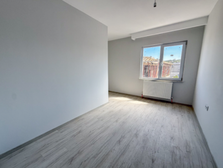 Kumbağ Yeni Binada Ferah Ve Denize Yakın Kiralık Sıfır 2+1 Daire
