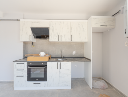 Değirmenaltı Mh Denize Sıfır Kiralık Bahçe Kat Lüks 2+1 Daireler