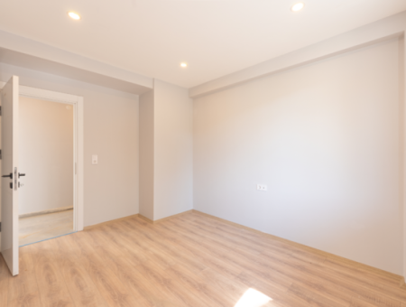 Değirmenaltı Mh Denize Sıfır Kiralık Bahçe Kat Lüks 2+1 Daireler