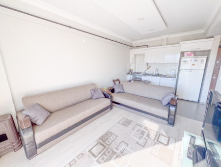 Aquaparklı Havuzlu Denize Yakın Sitede Eşyalı Kiralık 1+1 Daire