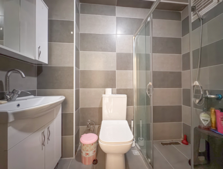 Aquaparklı Havuzlu Denize Yakın Sitede Eşyalı Kiralık 1+1 Daire