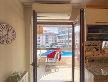 Kumbağ Doğapark Evlerinde Havuz Cephe Eşyalı Satılık 2+1 Daire