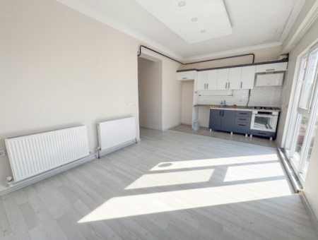 Kumbağ Havuzlu Sitede Denize Yakın Kiralık 2+1 Daire