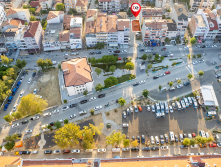 Kumbağ Pazar Sokağında Satılık Köşe Bitişik Nizam İmarlı Arsa