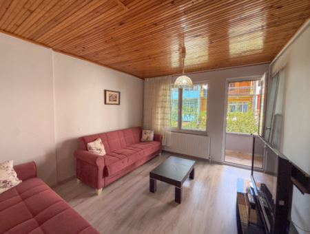 Kumbağ Pazar Sokağında Çok Geniş Full Eşyalı 2+1 Satılık Daire