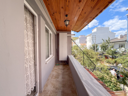Kumbağ Pazar Sokağında Çok Geniş Full Eşyalı 2+1 Satılık Daire