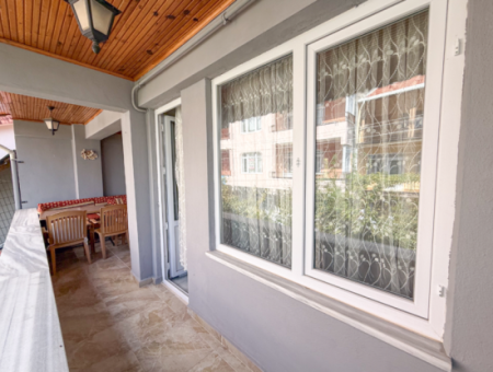 Kumbağ Pazar Sokağında Çok Geniş Full Eşyalı 2+1 Satılık Daire
