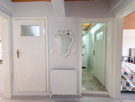 Kumbağ Pazar Sokağında Çok Geniş Full Eşyalı 2+1 Satılık Daire