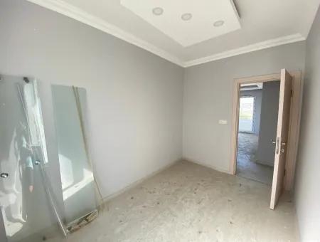 Kumbağ Havuzlu Site İçerisinde 2+1 Satılık Yazlık